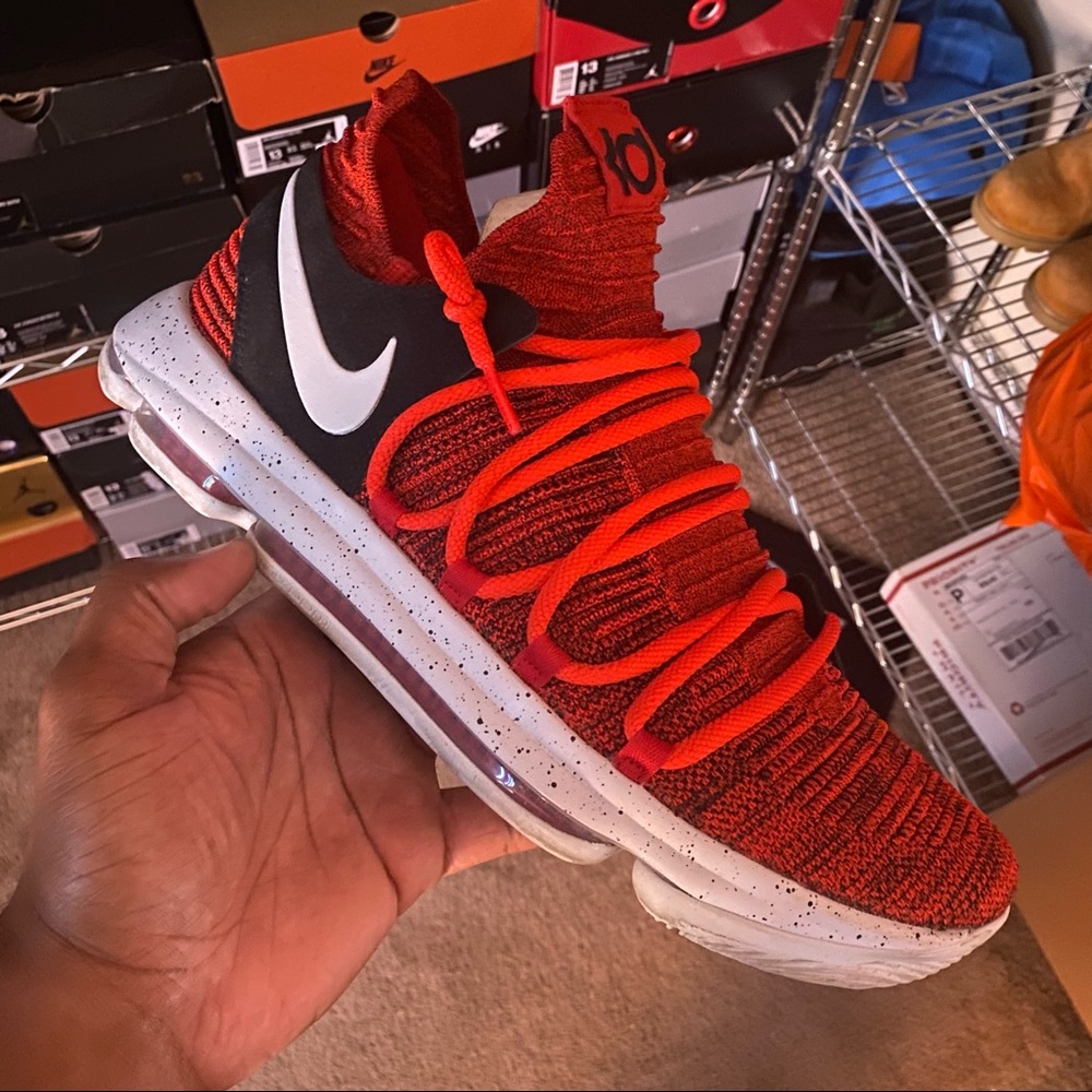 Nike KD 10 University Red “Red Velvet Cupcake”
